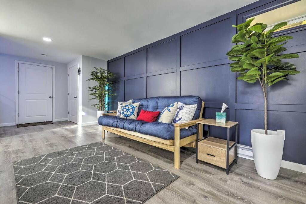 New! Updated Mystic Home W/ Sauna, Hot Tub & Deck Eksteriør bilde
