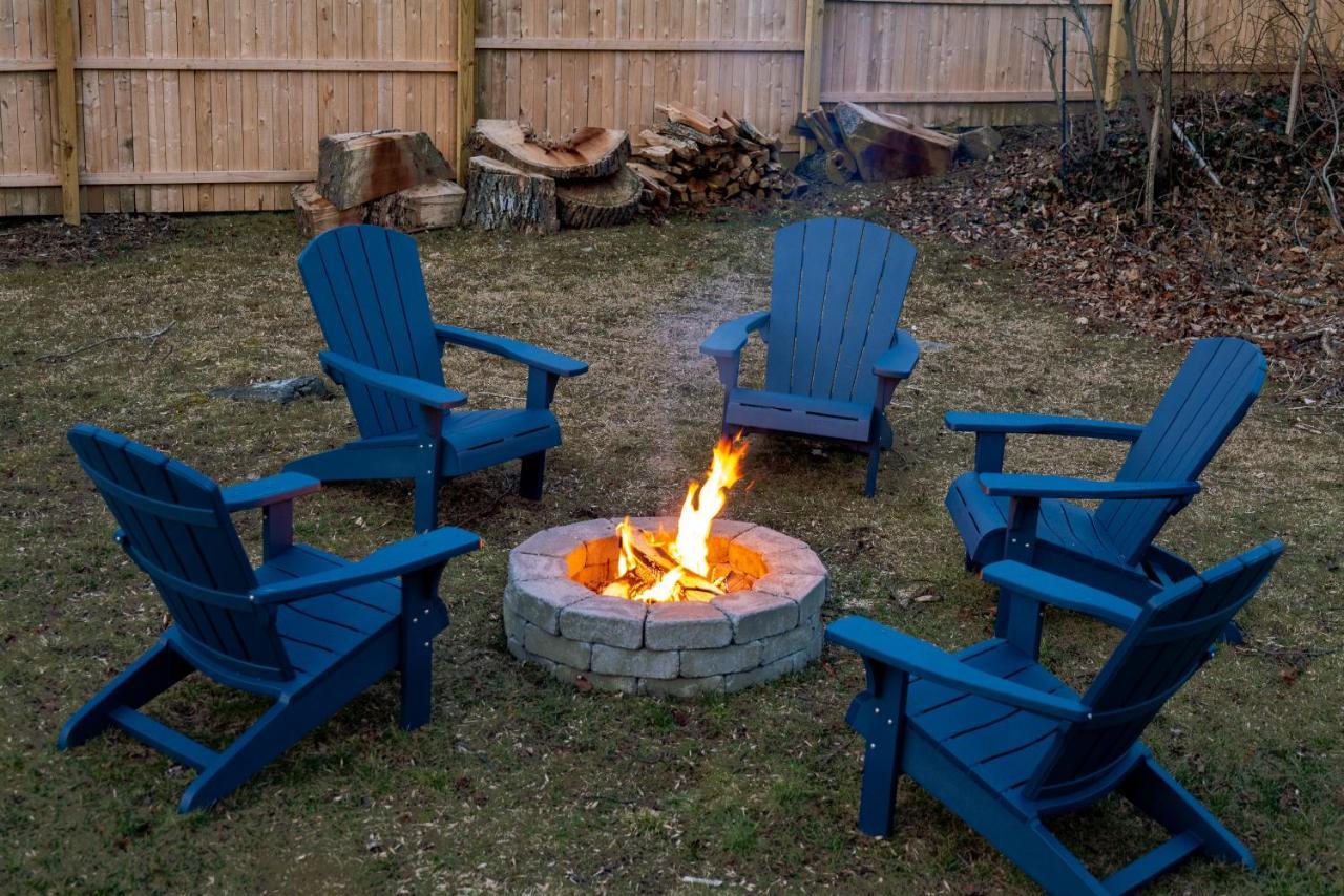 New! Updated Mystic Home W/ Sauna, Hot Tub & Deck Eksteriør bilde